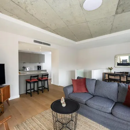 Beautiful Airy Duplex 2bd25bath Central Gem #172 伊斯坦布尔